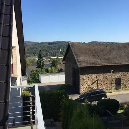 Apartment Ferienwohnung Am Waldrand Mit Dachterrasse *