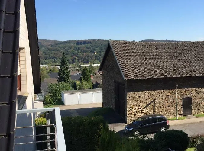 Apartamento Ferienwohnung Am Waldrand Mit Dachterrasse *